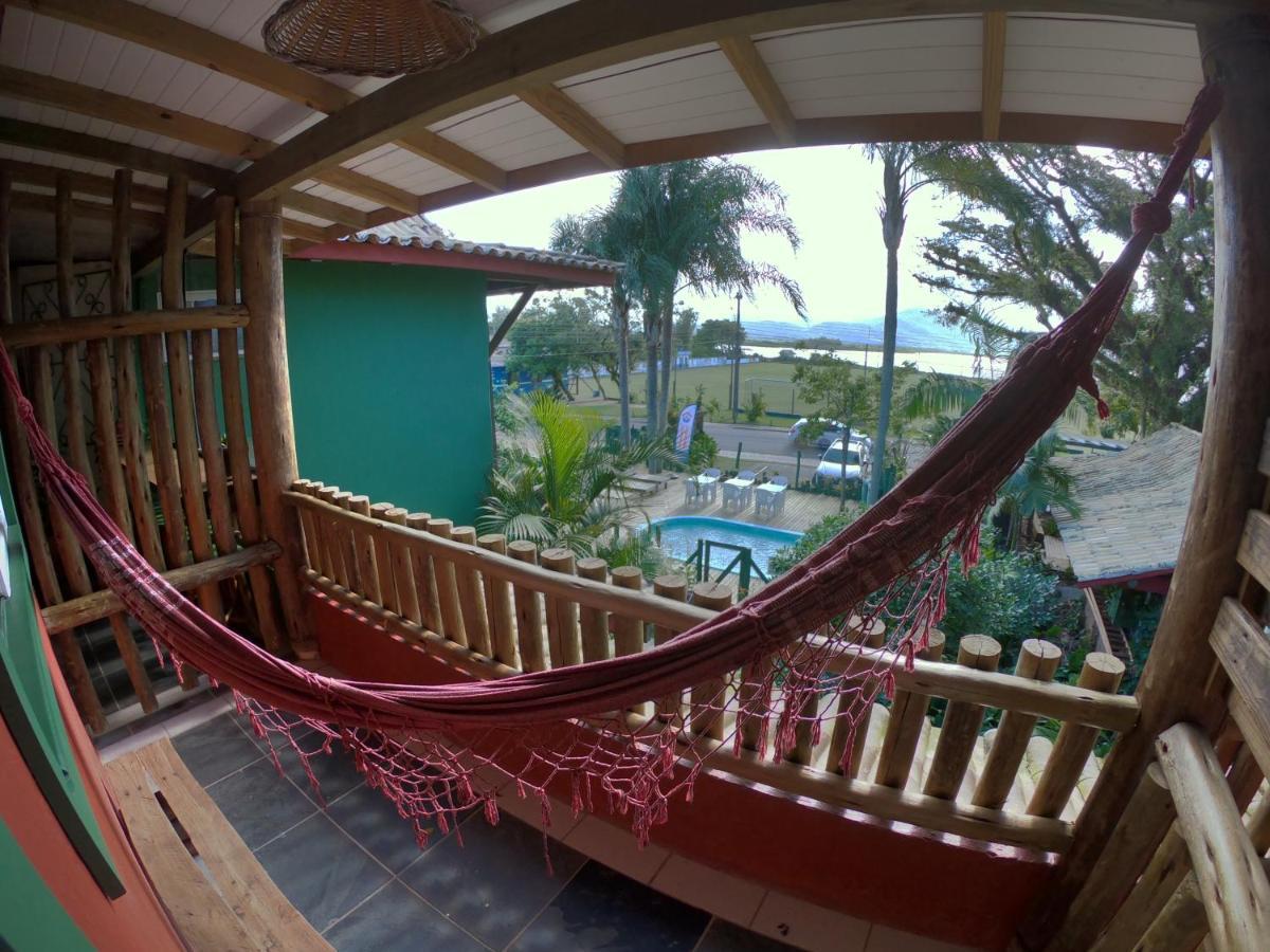 Pousada Canoa Azul Na Praia Da Ferrugem Гаропаба Экстерьер фото